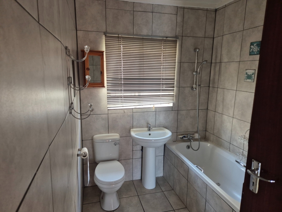 To Let 2 Bedroom Property for Rent in Potchefstroom North West